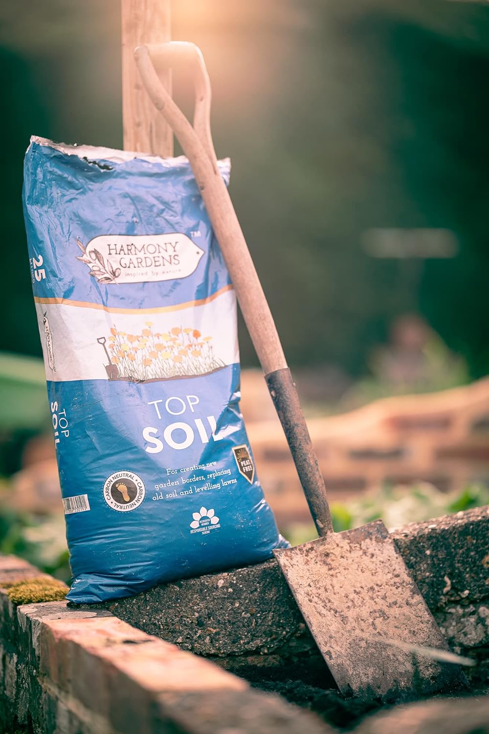 Harmony Gardens Top Soil (25L) | Peat-free Carbon Neutral Soil For Grass Seeding, Lawns, Raised Beds & Borders